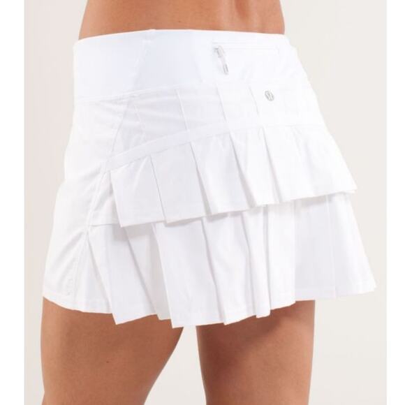 Lululemon Run Pace Setter Ruffle Back White Mini Skirt Sz 8 - Picture 1 of 9